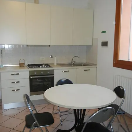 Casa Vacanze Medicina Apartament *