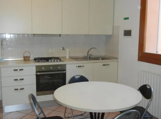 Casa Vacanze Medicina Apartment *