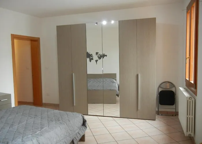 Casa Vacanze Medicina Apartment